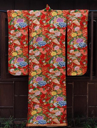 Свадебное кимоно "Чиаса"